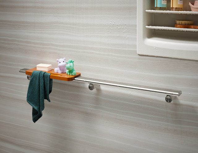 Photo of shower Barre with shower toys